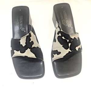 Cowhide Print Slides Shoes Black Beige Suede Sz 6